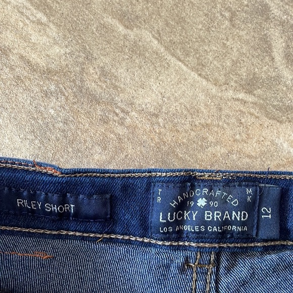 + nwot + LUCKY BRAND Riley Shorts - Picture 5 of 7